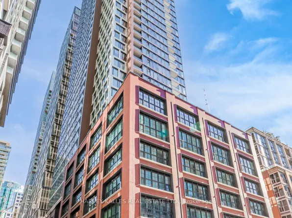 55 Mercer St #1711, Toronto, ON M5V 1H2