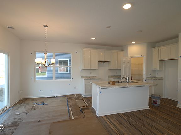 3rd image of 6126 Medina Spirit Dr