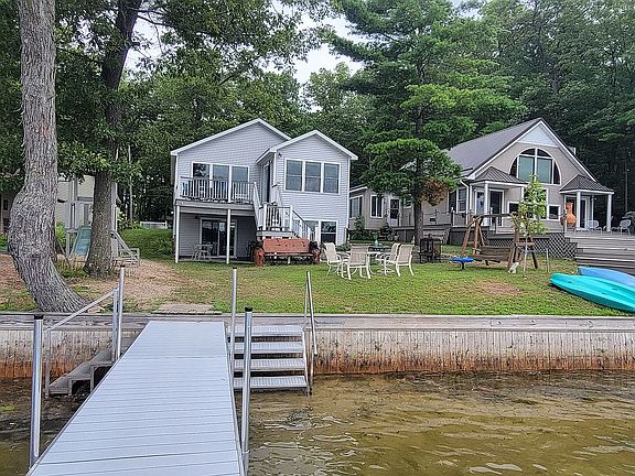 2nd image of 10873 N Shore Dr