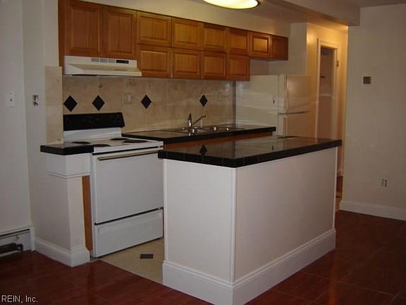 4th image of 2606 Arctic Ave APT 5