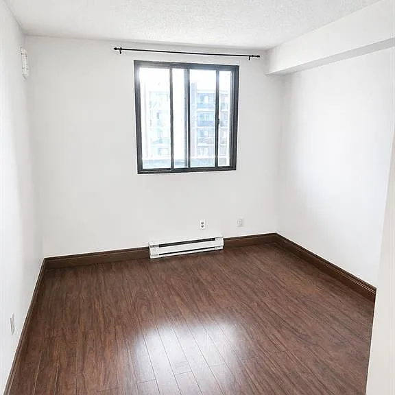150 Park St W #711 — Photo 6