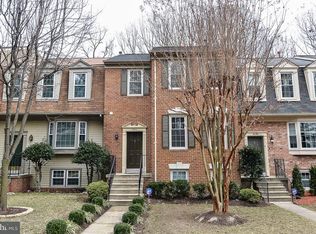 6804 Earthstar Ct, Springfield, VA 22152