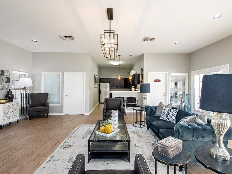 Parham Pointe — Photo 20