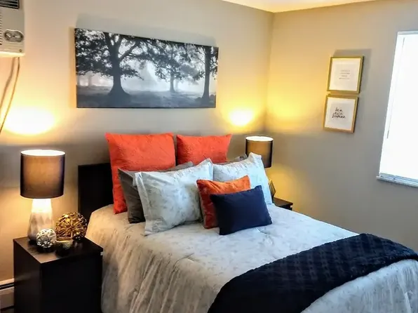 6281 Robison Rd APT 1, Cincinnati, OH 45213