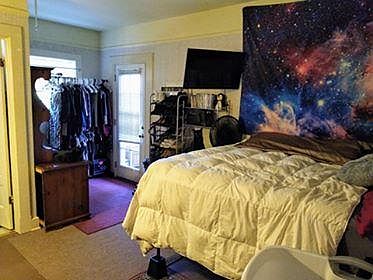 5th image of 419 University Ave Unit 9