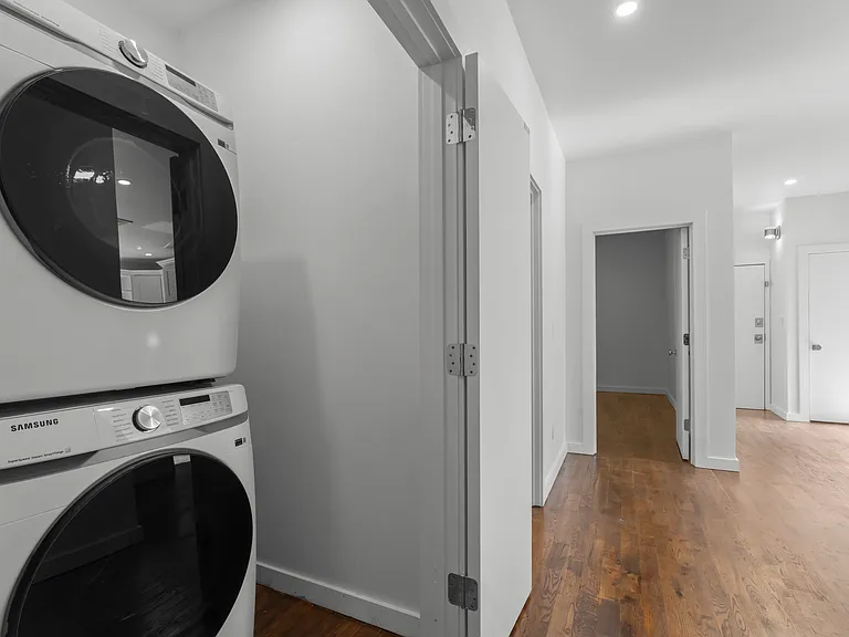 925 Elm St #1 — Photo 10