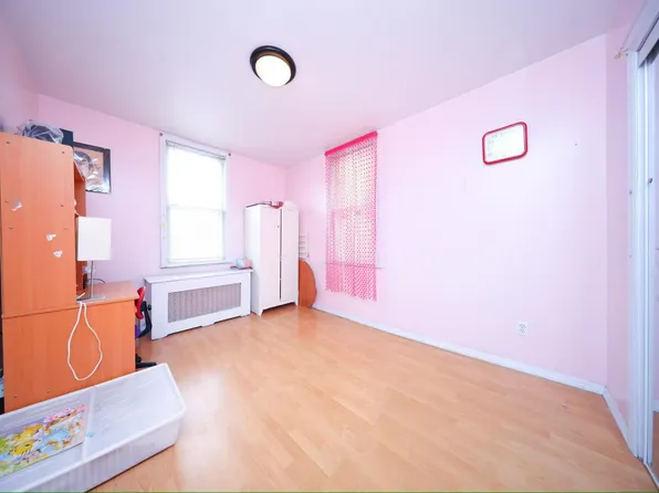 39 Reynolds Street image 9 of 23