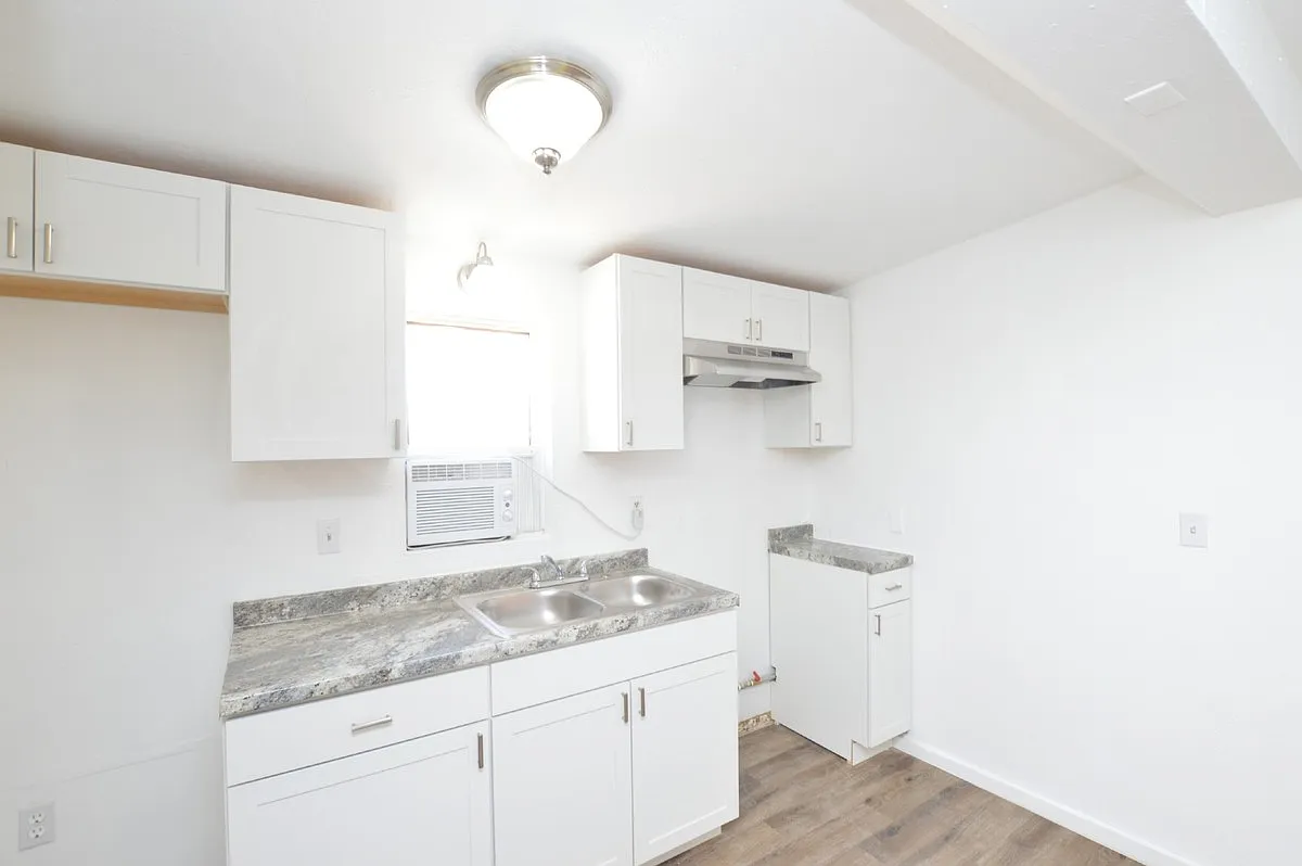 1 bed, 1.0 bath, 650 sqft, $799 — Photo 4