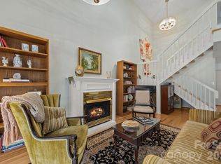 102 Crowfields Dr, Asheville, NC 28803