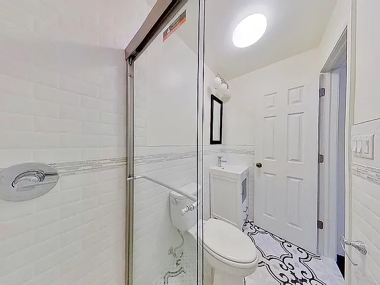 35 Schaefer St #3R — Photo 8