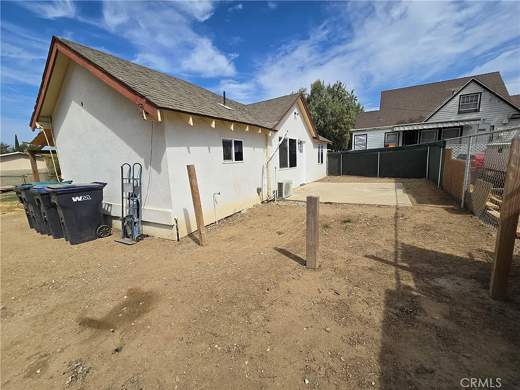 2 bed, 800 sqft, $2,900 — Photo 2