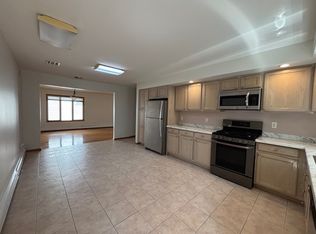 645 Hamilton Ave, Ridgefield, NJ 07657