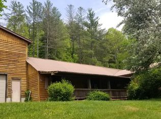 68 Apricot Ln, Blaine, KY 41124