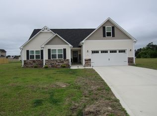 303 Burberry Ct, Jacksonville, NC 28546