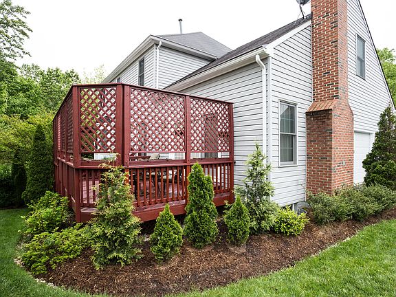 3rd image of 7919 Bressingham Dr