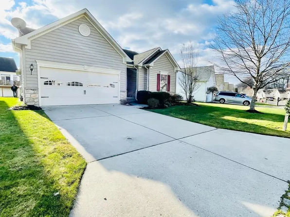 16 Hearthstone Blvd, Pemberton, NJ 08068