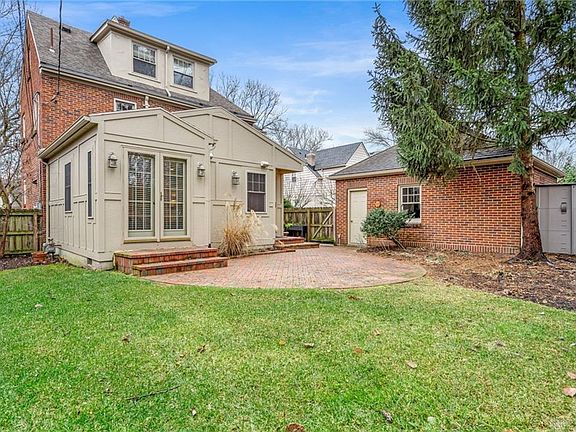 4th image of 511 Woodview Dr
