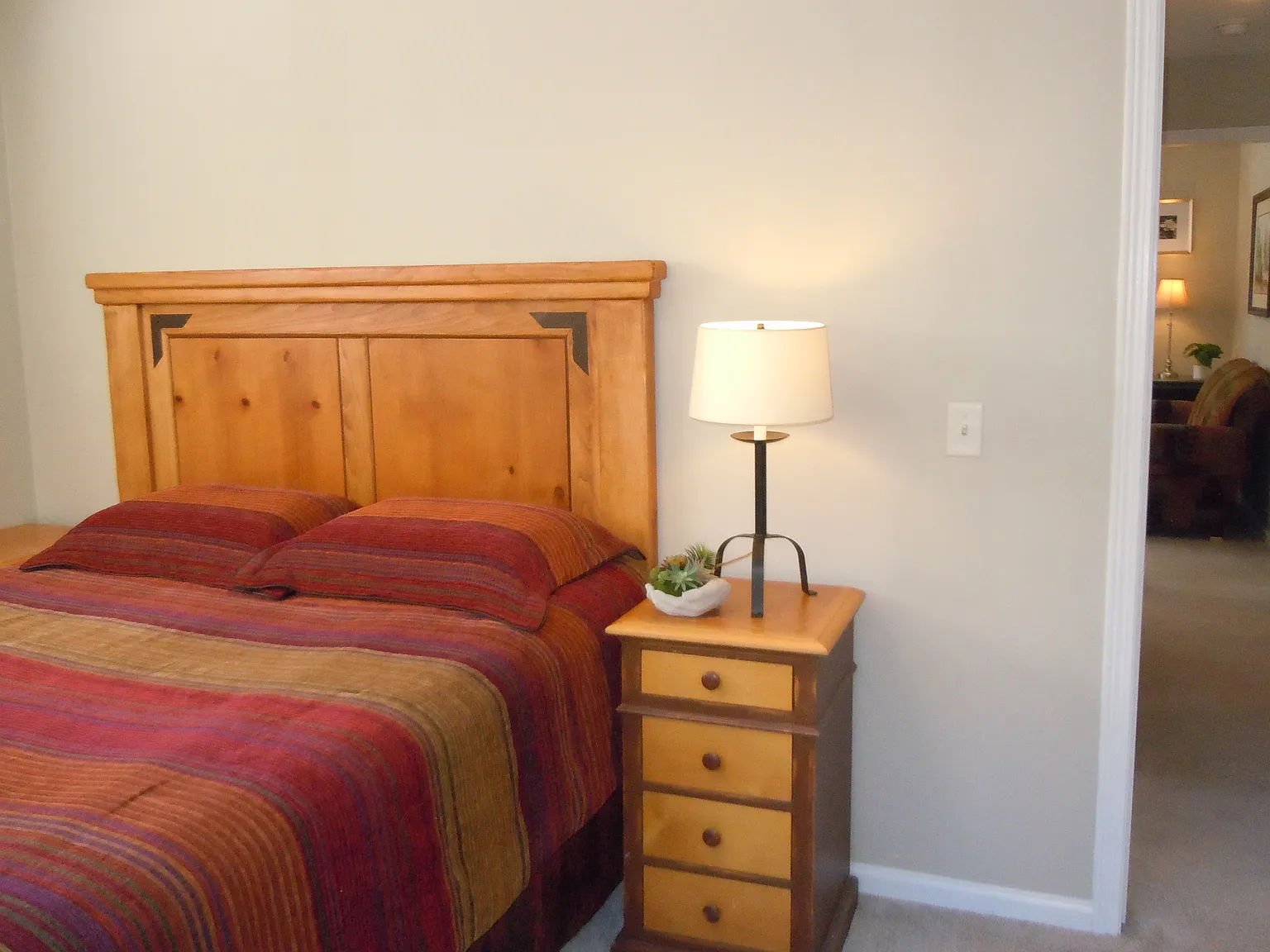 300B Locals Ln — Photo 4