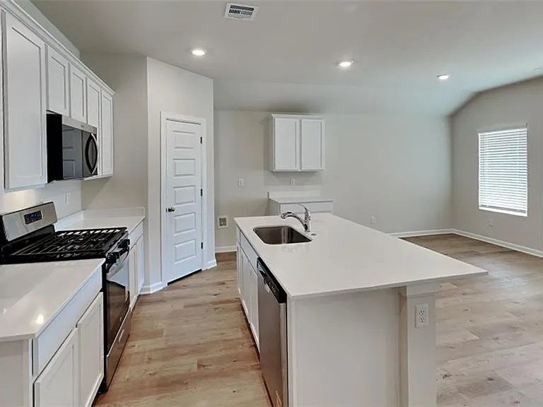 16209 Cherokee Trl — Photo 4