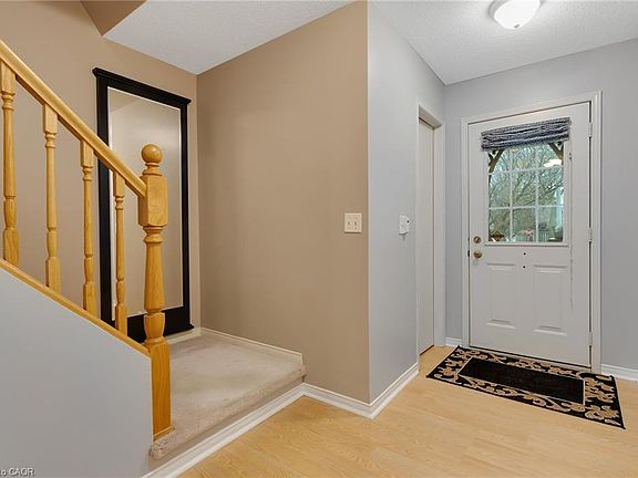 4th image of 599 Canso Pl