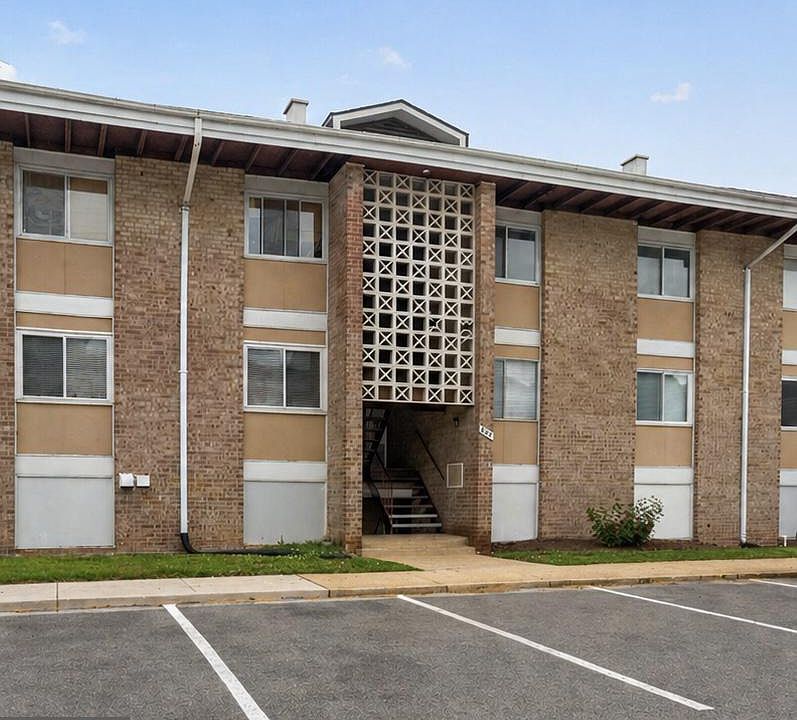1st image of 529 Wilson Bridge Dr APT C2