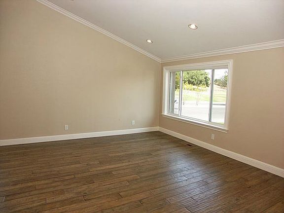 5th image of 6511 Plainview Ct