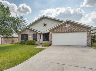 304 Peachtree Ln, Princeton, TX 75407