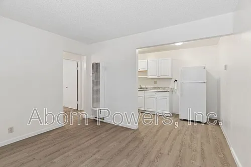 2807 & 2813 Manor Dr #15 Photo 1