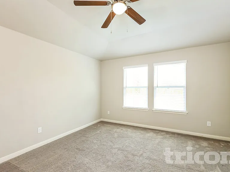 13619 Emerson Way — Photo 7