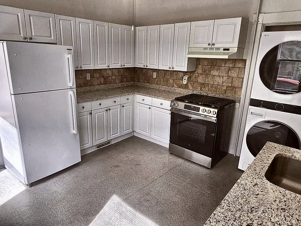 119-121 Chestnut St #119-1