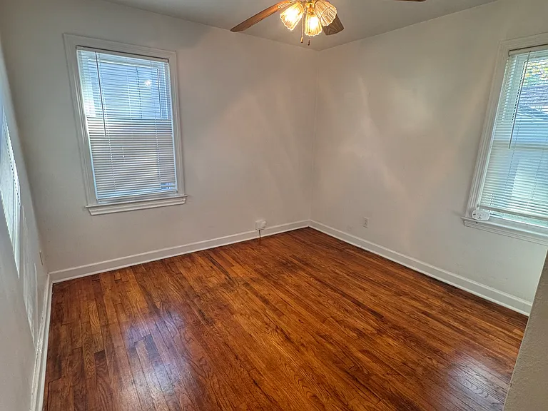 412 Adams Ave — Photo 13