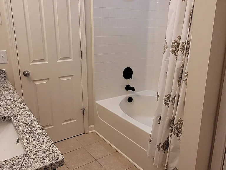 218 Windsor Chase Ct — Photo 7