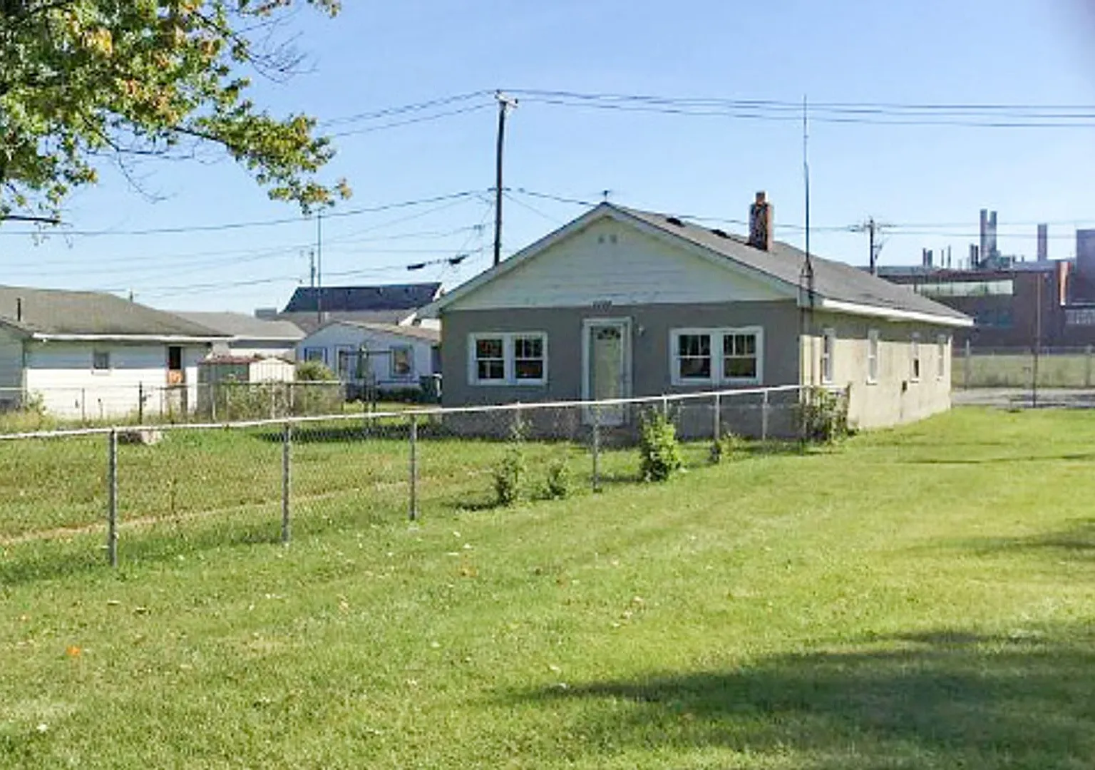 1704 S Penn - 3 Bedroom / 2 Bath near park — Photo 1