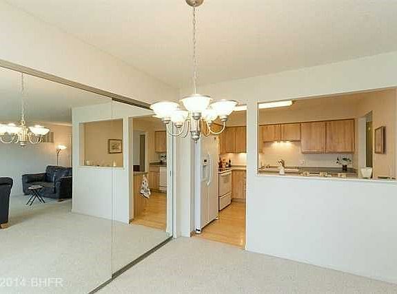 3rd image of 4773 Woodland Ave Unit 7