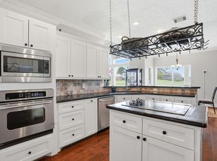 108 Somerton Dr, Montgomery, TX 77356