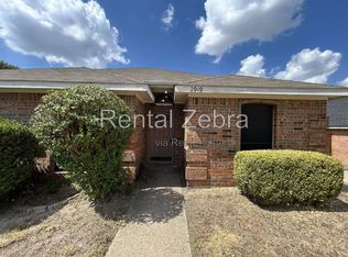 2949 Lawndale Dr, Lancaster, TX 75134