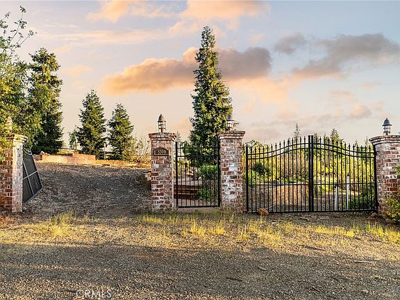 2nd image of 5399 Newland Rd