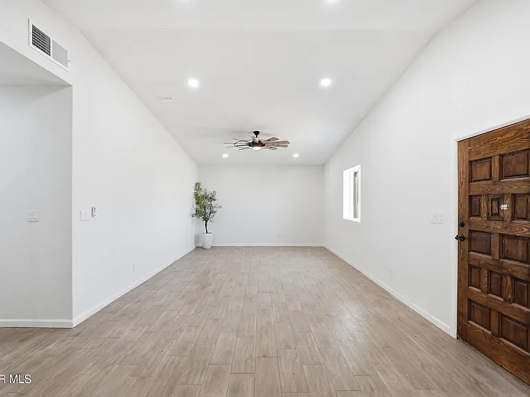 536 James St #B — Photo 5