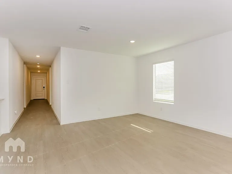 10140 Dalgreen Cir — Photo 9