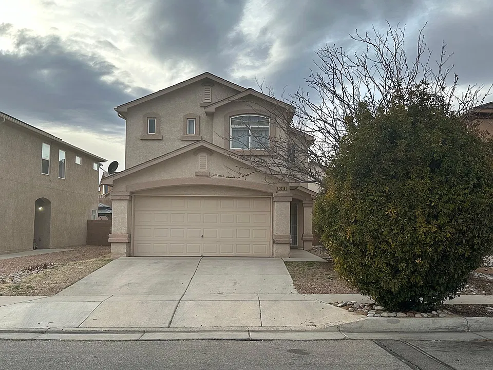 3215 Crimson Rose Ln SW