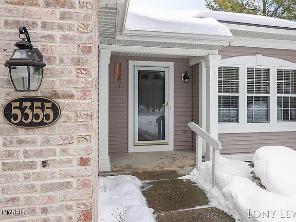 2nd image of 5355 Abbey Mill Blvd SE #62
