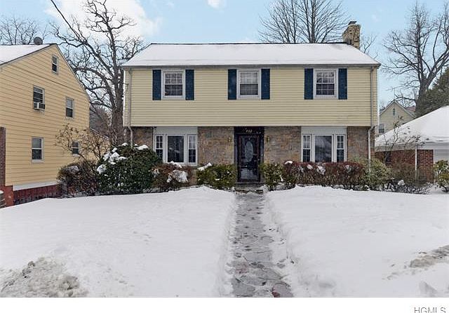1st image of 462 Rich Ave