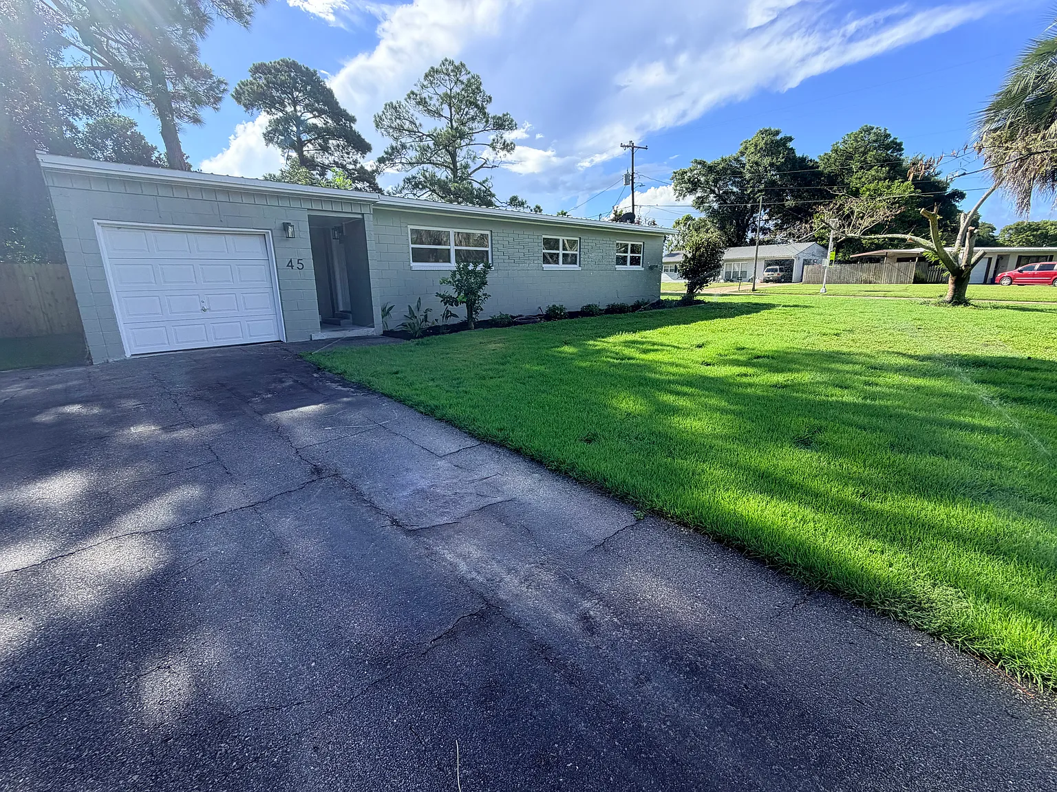 3 bed, 1000 sqft, $1,750 — Photo 2