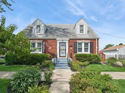 5700 W Cullom Ave, Chicago, IL, 60634