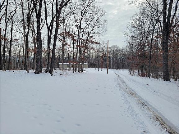 4th image of 14 Sellenriek Ln