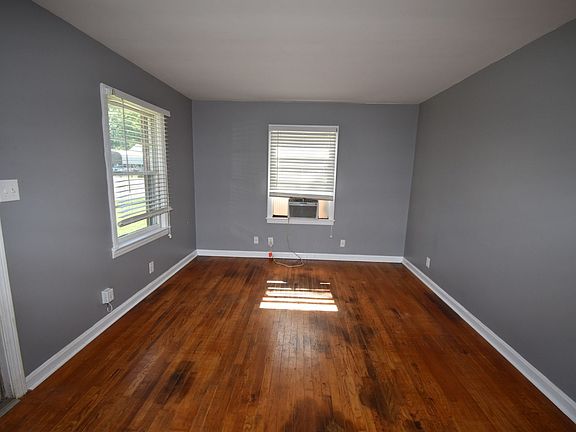 4th image of 406 Hietts Ln APT A