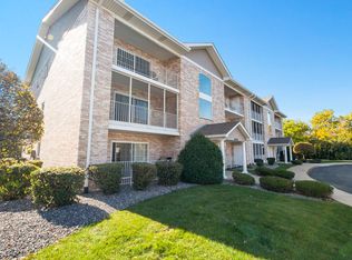 16036 Crystal Creek Dr APT 3A, Orland Park, IL 60462