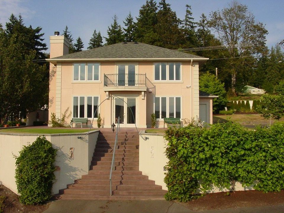 1st image of 367 Moana Dr