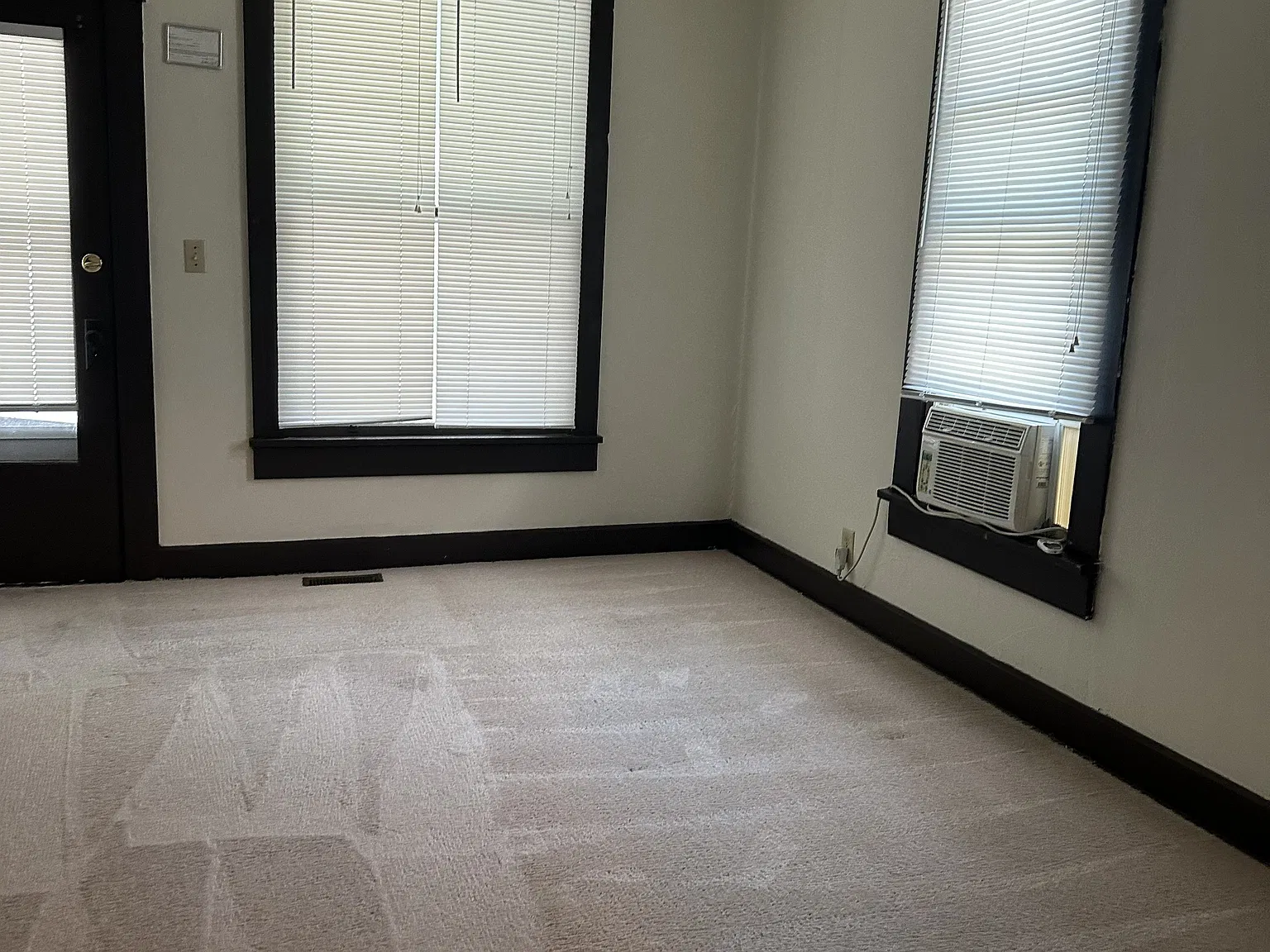 Studio, 500 sqft, $795 — Photo 4