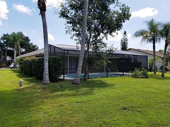 5th image of 1749 Briar Creek Ln
